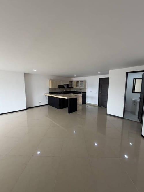 Apartamento de 3 alcobas en arriendo en Las Lomitas, Sabaneta, 120 m² · foto 21 de 22