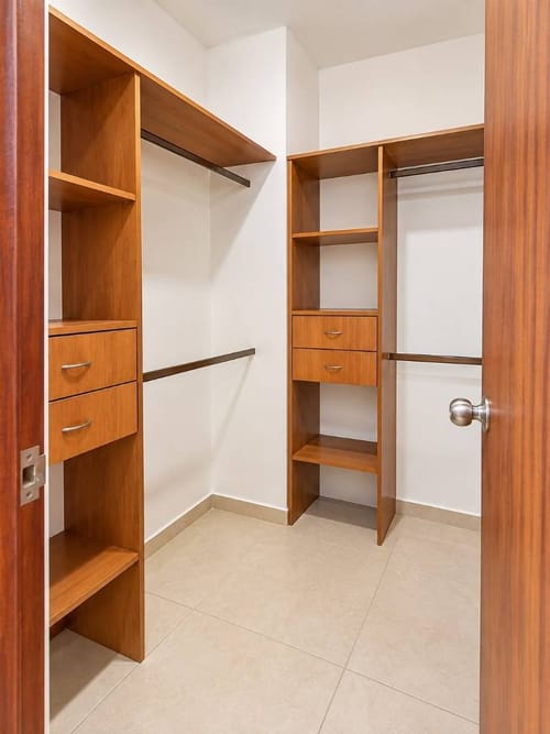 Apartamento de 3 alcobas en arriendo en Los Balsos, Medellín, 135 m² · foto 8 de 10