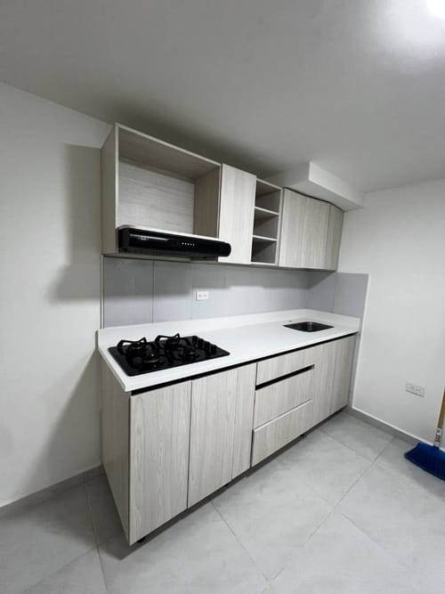 Apartamento de 3 alcobas en arriendo en Cañaveralejo, Sabaneta, 55 m² · foto 2 de 11