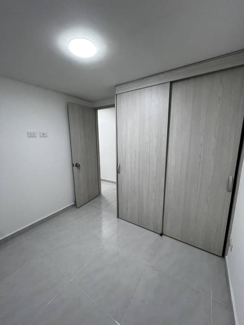 Apartamento de 3 alcobas en arriendo en Cañaveralejo, Sabaneta, 55 m² · foto 5 de 11