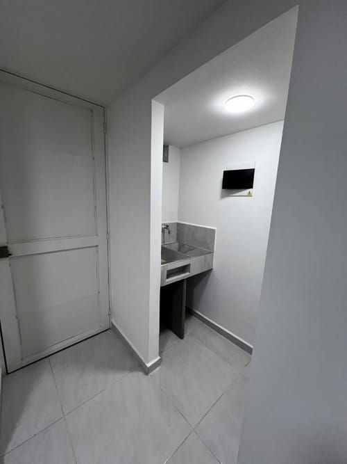 Apartamento de 3 alcobas en arriendo en Cañaveralejo, Sabaneta, 55 m² · foto 8 de 11