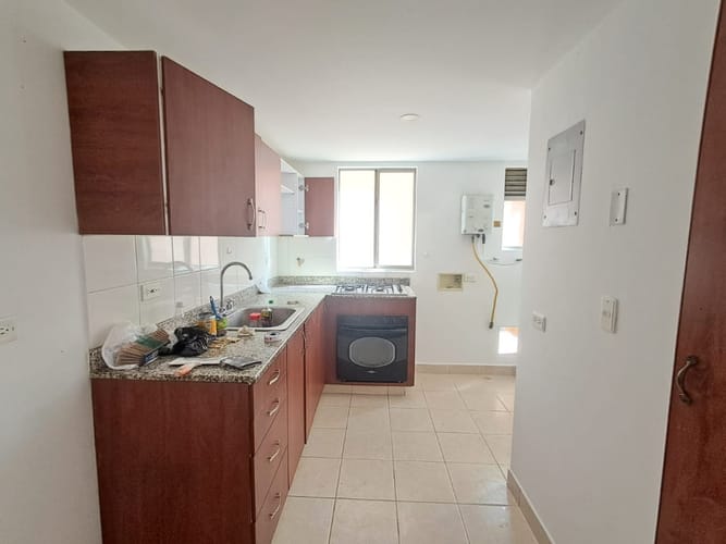 Apartamento de 3 alcobas en arriendo en La Castellana, Medellín, 104 m² · foto 4 de 21
