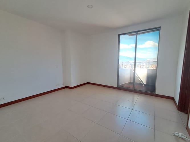 Apartamento de 3 alcobas en arriendo en La Castellana, Medellín, 104 m² · foto 15 de 21