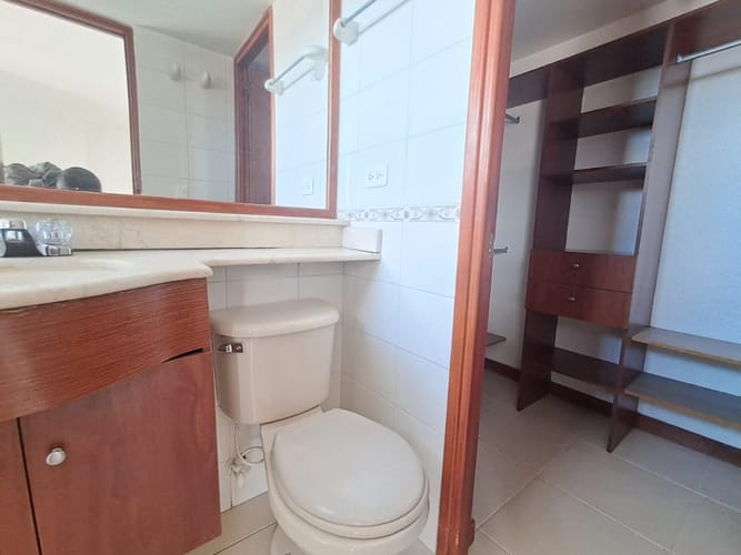 Apartamento de 3 alcobas en arriendo en La Castellana, Medellín, 104 m² · foto 16 de 21