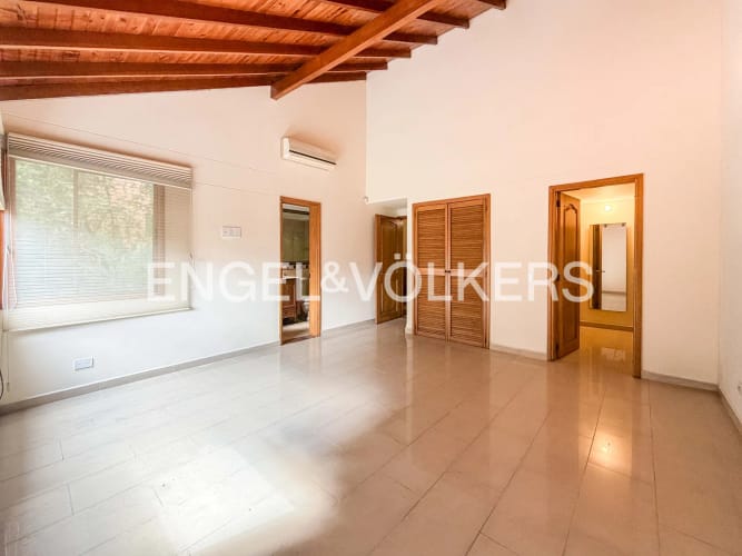 Casa de 3 alcobas en venta en La Frontera, Envigado, 220 m² · foto 9 de 17