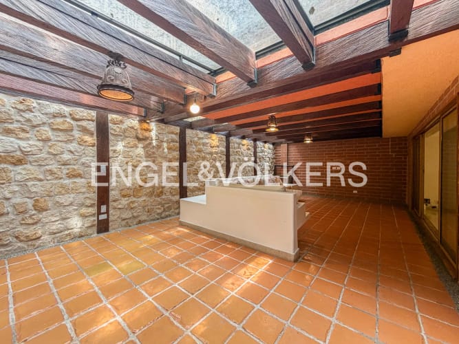 Casa de 3 alcobas en venta en La Frontera, Envigado, 220 m² · foto 4 de 17