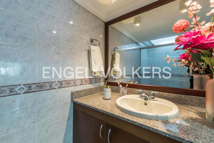 Casa de 4 alcobas en venta en El Tesoro, Medellín, 158 m² · foto 16 de 17