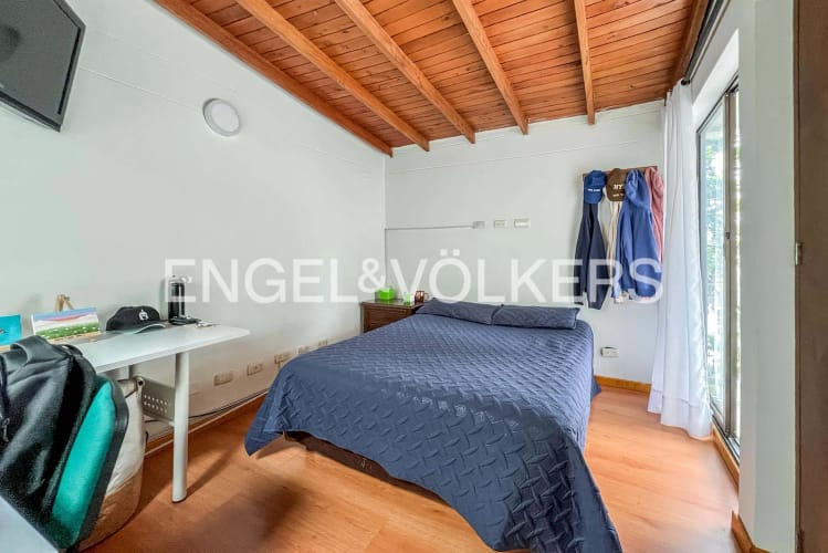 Casa de 4 alcobas en venta en El Tesoro, Medellín, 158 m² · foto 14 de 17