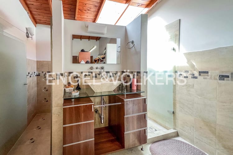 Casa de 4 alcobas en venta en El Tesoro, Medellín, 158 m² · foto 10 de 17