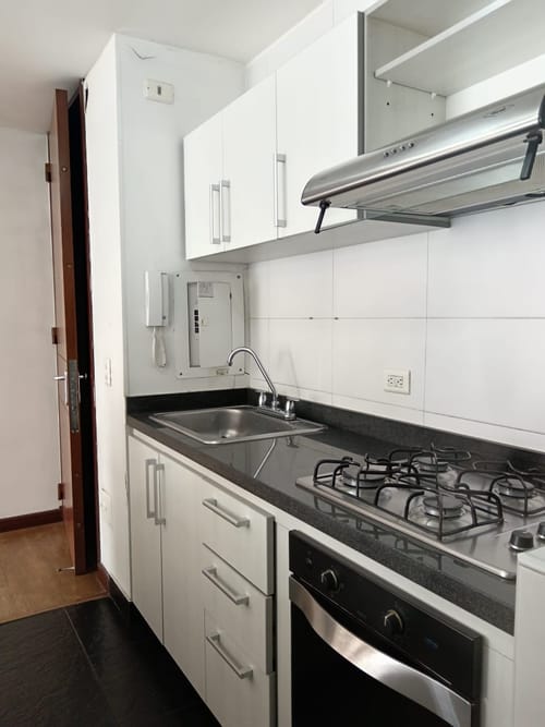 Apartamento de 3 alcobas en arriendo en Pontevedra, Bogotá, 85 m² · foto 3 de 23
