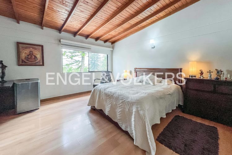 Casa de 4 alcobas en venta en El Tesoro, Medellín, 158 m² · foto 8 de 17