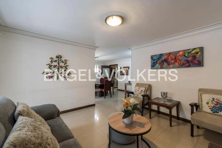 Casa de 4 alcobas en venta en El Tesoro, Medellín, 158 m² · foto 3 de 17