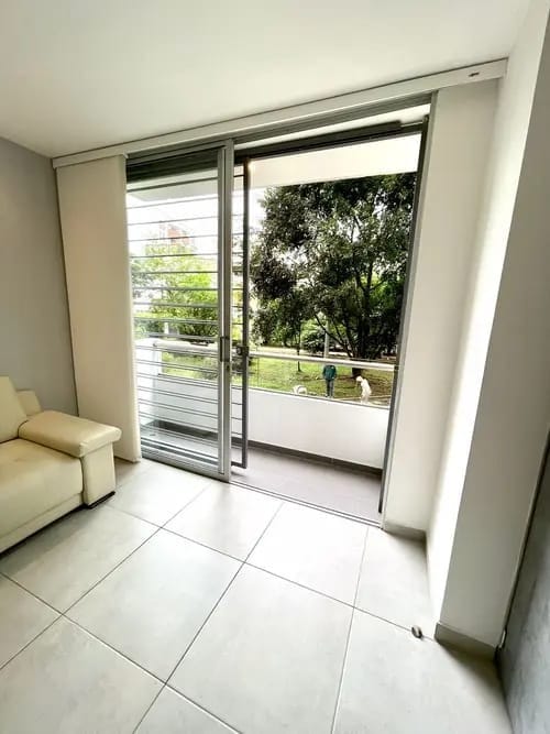 Apartamento de 3 alcobas en venta en El Ingenio, Cali, 88 m² · foto 2 de 11