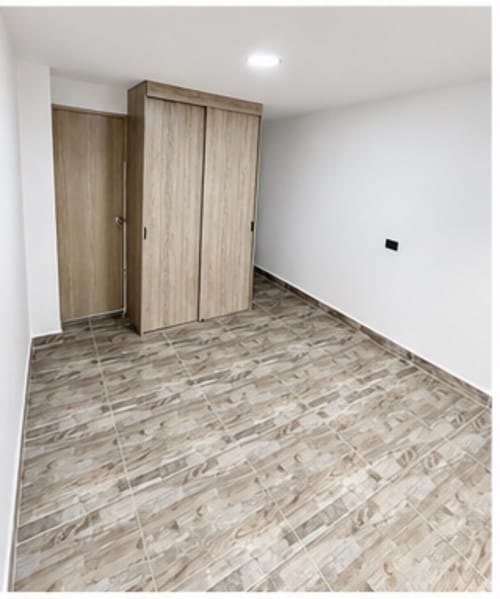 Casa de 3 alcobas en venta en Belén Las Violetas, Medellín, 80 m² · foto 3 de 8