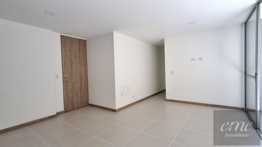 Apartamento de 3 alcobas en arriendo en Bello, 80 m² · foto 2 de 21