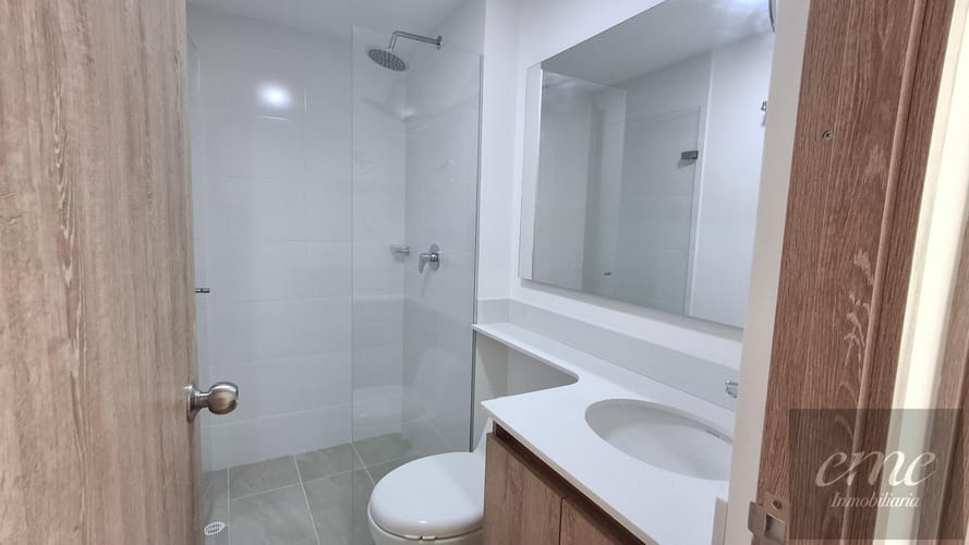Apartamento de 3 alcobas en arriendo en Bello, 80 m² · foto 16 de 21
