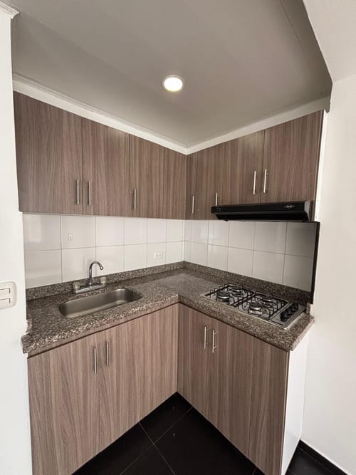Apartaestudio en arriendo en Engativá, Bogotá, 42 m² · foto 2 de 11