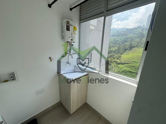 Apartamento de 3 alcobas en arriendo en Las Lomitas, Sabaneta, 78 m² · foto 6 de 20