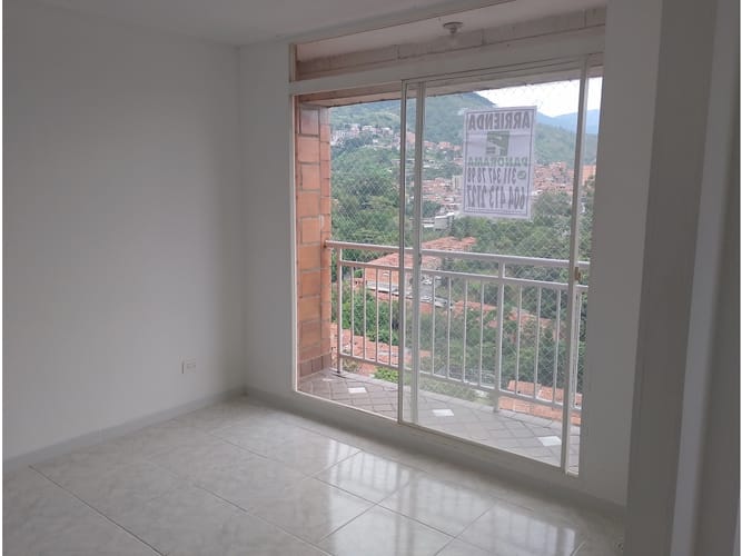 Apartamento de 2 alcobas en arriendo en Rodeo Alto, Medellín, 60 m² · foto 13 de 18