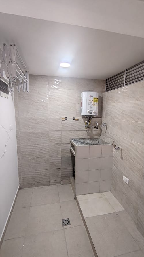 Apartamento de 3 alcobas en arriendo en Guasimalito, Bello, 55 m² · foto 4 de 15