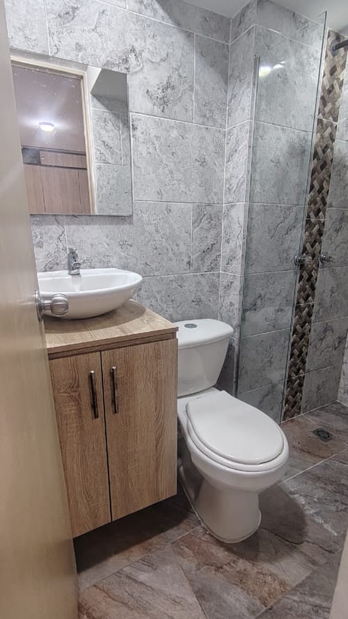 Apartamento de 3 alcobas en arriendo en Guasimalito, Bello, 55 m² · foto 14 de 15