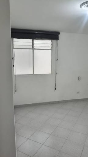 Apartamento de 3 alcobas en arriendo en El Dorado, Envigado, 74 m² · foto 5 de 16
