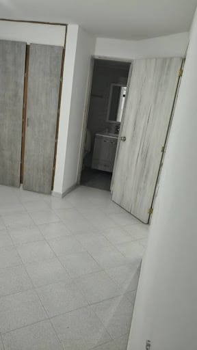 Apartamento de 3 alcobas en arriendo en El Dorado, Envigado, 74 m² · foto 6 de 16