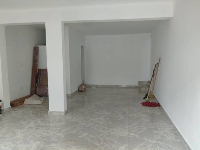 Apartaestudio en arriendo en La Milagrosa, Medellín, 60 m² · foto 3 de 10