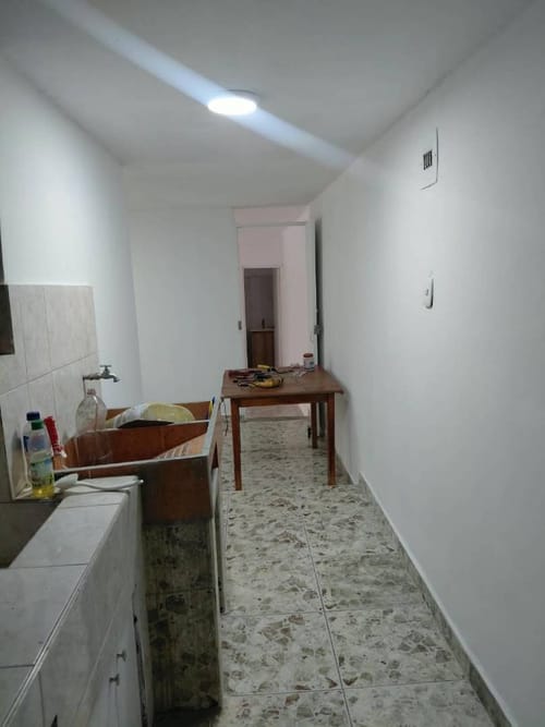 Apartaestudio en arriendo en La Milagrosa, Medellín, 60 m² · foto 8 de 10