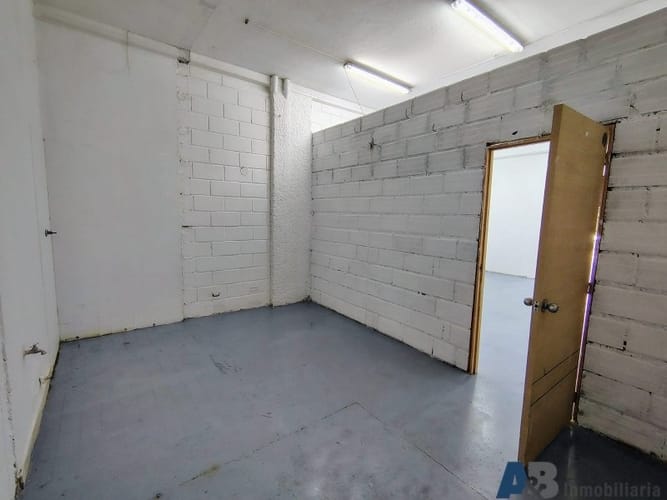 Bodega en arriendo en Manila, Medellín, 140 m² · foto 6 de 14
