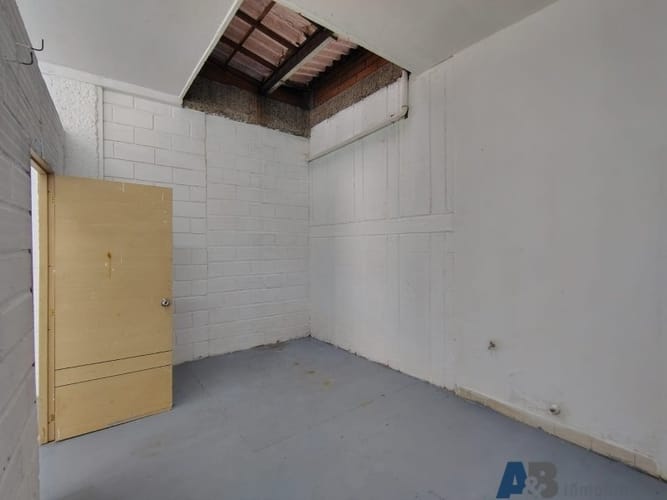 Bodega en arriendo en Manila, Medellín, 140 m² · foto 7 de 14