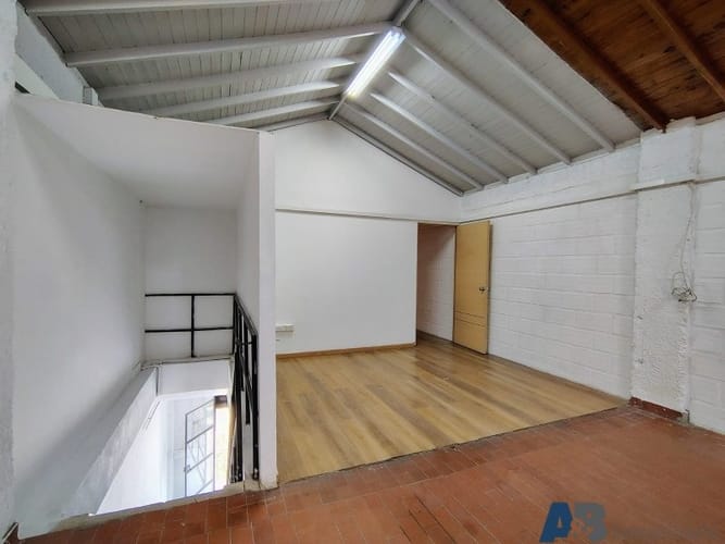 Bodega en arriendo en Manila, Medellín, 140 m² · foto 11 de 14