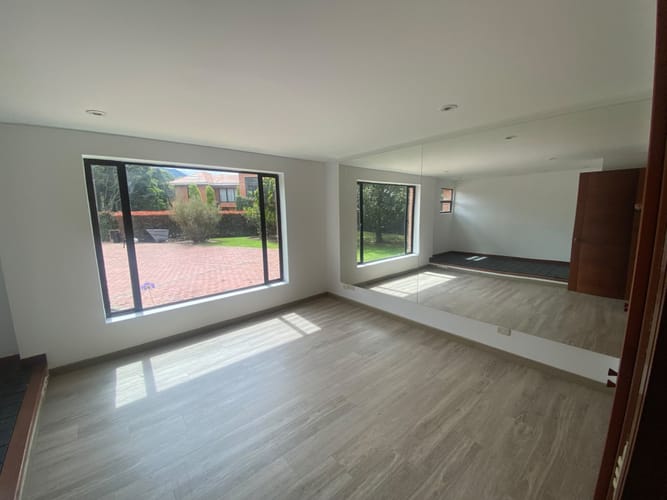 Casa de 4 alcobas en venta en Guaymaral, Bogotá, 418 m² · foto 19 de 23