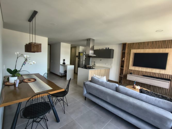 Apartamento de 2 alcobas en venta en Villa Carlota, Medellín, 86 m² · foto 2 de 22