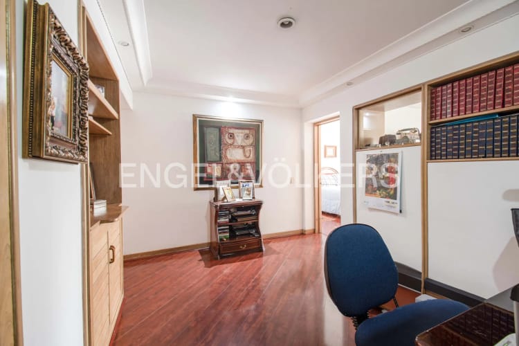 Apartamento de 3 alcobas en venta en La Carolina, Bogotá, 142 m² · foto 13 de 16
