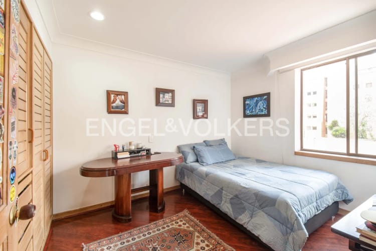 Apartamento de 3 alcobas en venta en La Carolina, Bogotá, 142 m² · foto 12 de 16