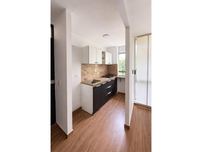 Apartamento de 3 alcobas en venta en San Martin, Ibagué, 52 m² · foto 3 de 9