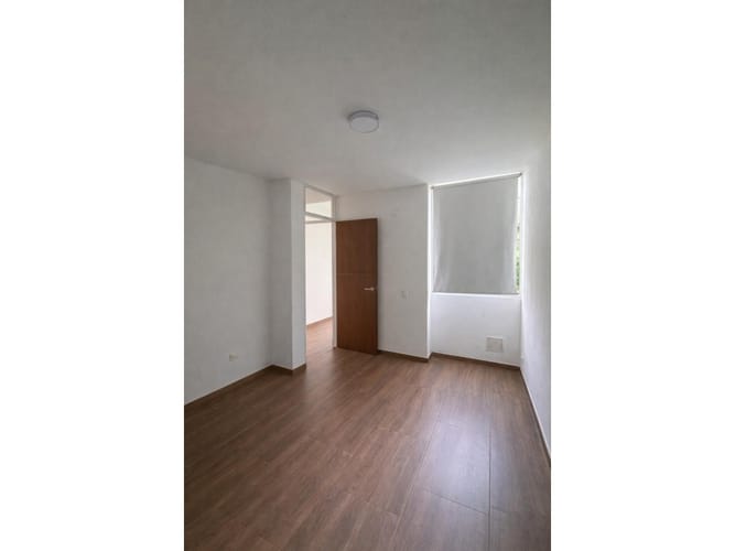 Apartamento de 3 alcobas en venta en San Martin, Ibagué, 52 m² · foto 5 de 9
