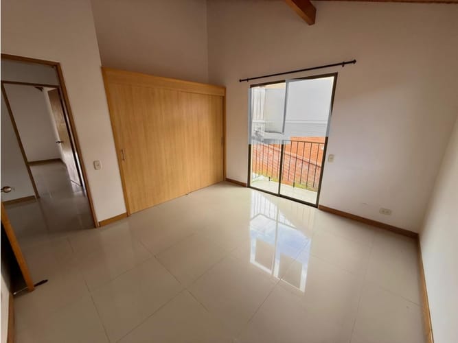 Casa de 3 alcobas en venta en La Ceja, 121 m² · foto 13 de 18
