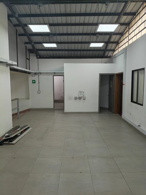 Local en arriendo en Zona Centro, Envigado, 183 m² · foto 4 de 10