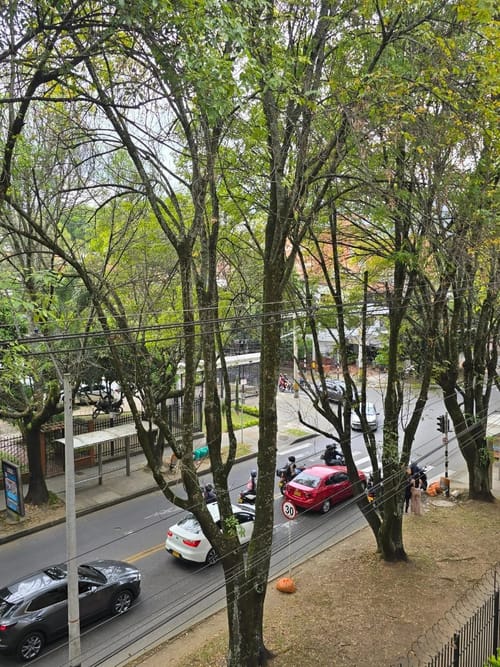 Apartamento de 3 alcobas en venta en La Castellana, Medellín, 95 m² · foto 6 de 10