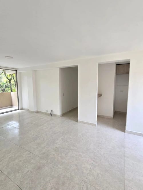 Apartamento de 3 alcobas en venta en La Castellana, Medellín, 95 m² · foto 7 de 10