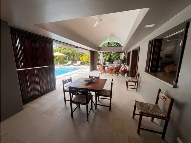Casa de 4 alcobas en venta en Ricaurte, 200 m² · foto 6 de 23