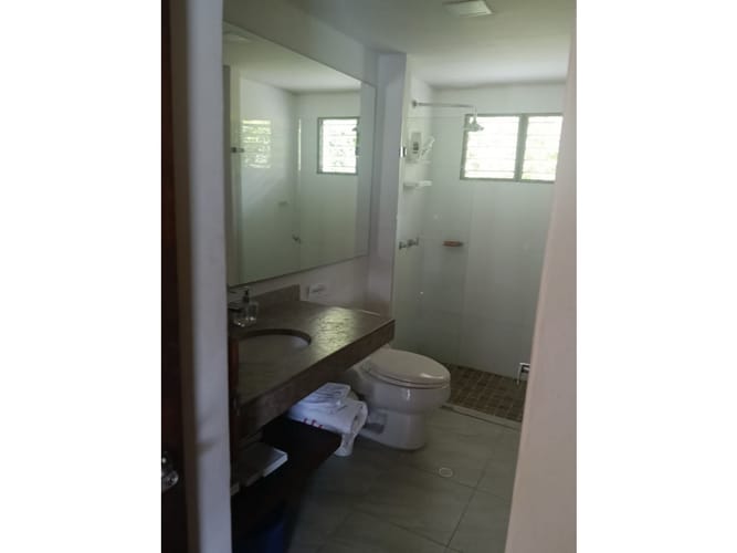 Casa de 4 alcobas en venta en Ricaurte, 200 m² · foto 7 de 23