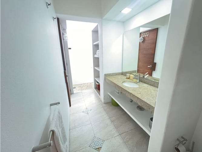 Casa de 4 alcobas en venta en Ricaurte, 200 m² · foto 13 de 23