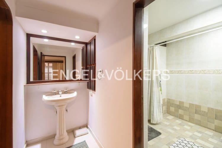 Apartamento de 3 alcobas en venta en Chico Norte, Bogotá, 156 m² · foto 11 de 12