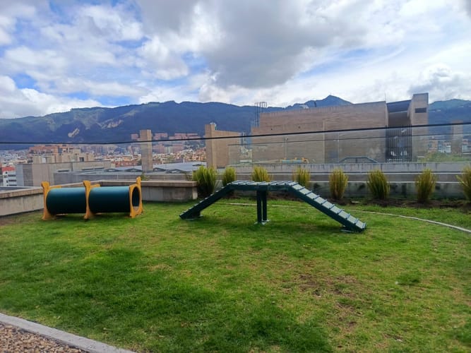 Apartamento de 1 alcoba en arriendo en Santa Paula, Bogotá, 61 m² · foto 23 de 24