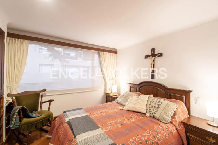 Apartamento de 3 alcobas en venta en Chico Norte, Bogotá, 156 m² · foto 9 de 12