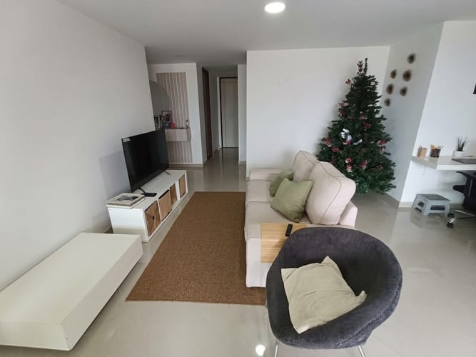 Apartamento de 3 alcobas en arriendo en Laureles, Medellín, 110 m² · foto 2 de 12