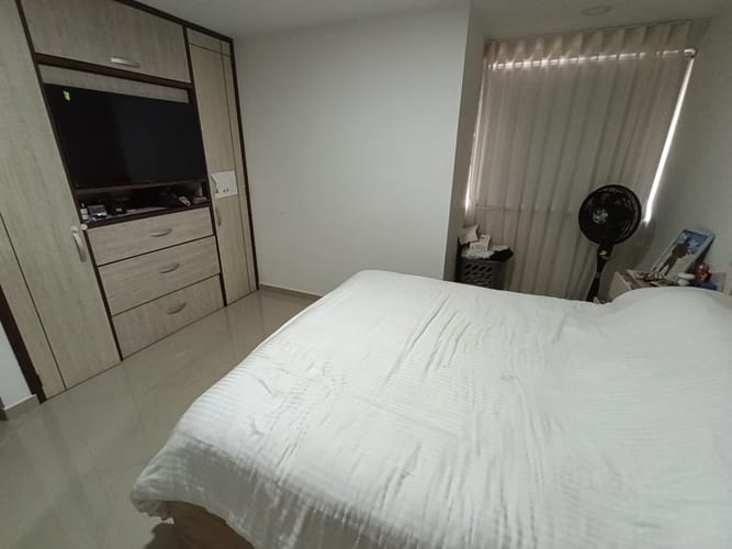 Apartamento de 3 alcobas en arriendo en Laureles, Medellín, 110 m² · foto 10 de 12